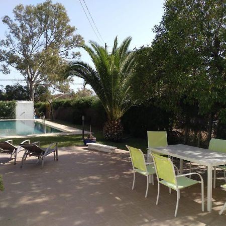 Chalet con Piscina - LAS ADELFAS Chiclana de la Frontera Exterior foto